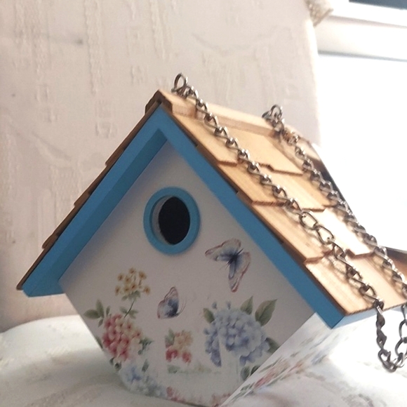 Home Bazzar Floral Butterfly Wooden shingled Handpainted Birdhouse New - Picture 14 of 16